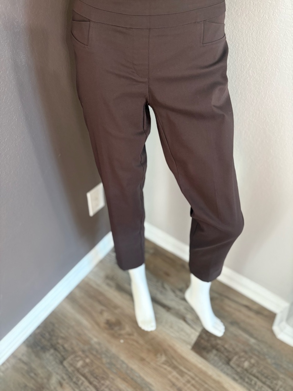 Zac & Rachel Ankle Cropped Pants in Dark Brown